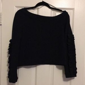 Black crop top long sleeve